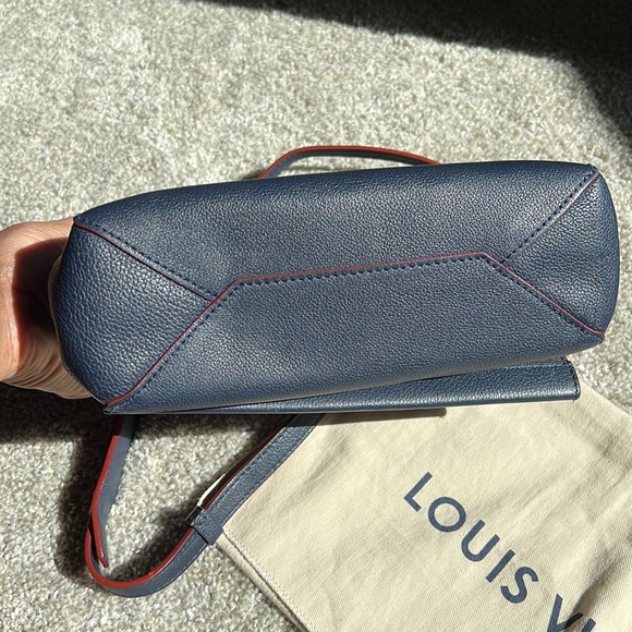 Louis Vuitton Lockme II BB Marine Rouge - Picture 7 of 11